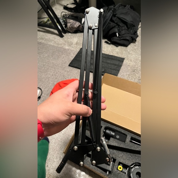 USB condenser microphone with boom arm - Picture 3 of 5